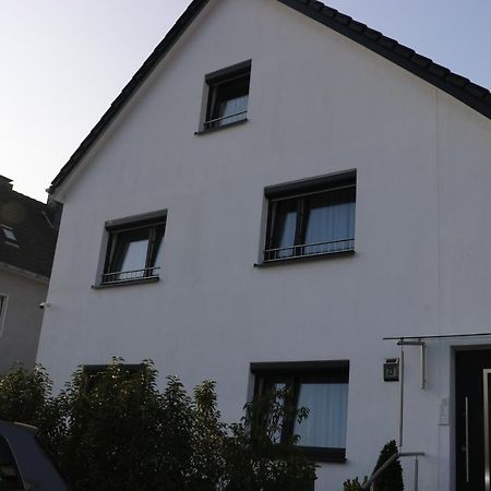 Rooms In Duesseldorf Near The Airport/Fair エクステリア 写真