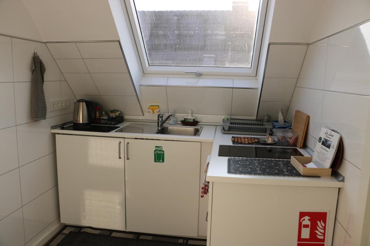 Rooms In Duesseldorf Near The Airport/Fair エクステリア 写真