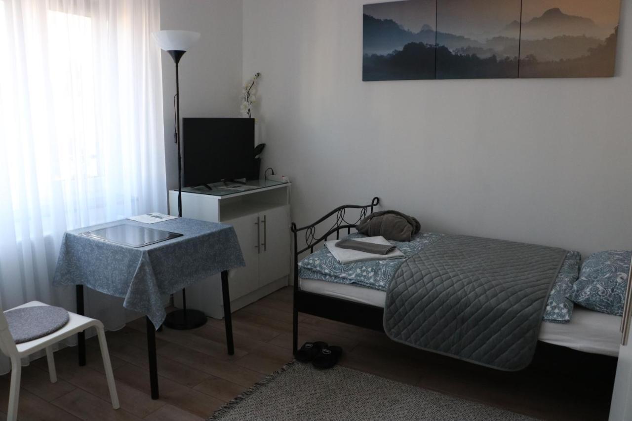 Rooms In Duesseldorf Near The Airport/Fair 部屋 写真